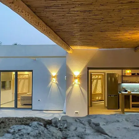 Semesterbostad Natura Oliva House *