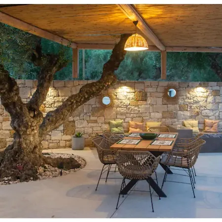 Semesterbostad Natura Oliva House Alykanas (Zakynthos)