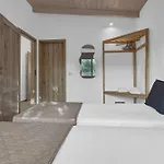 Natura Oliva House 펜션 알리카나스