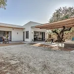 Natura Oliva House